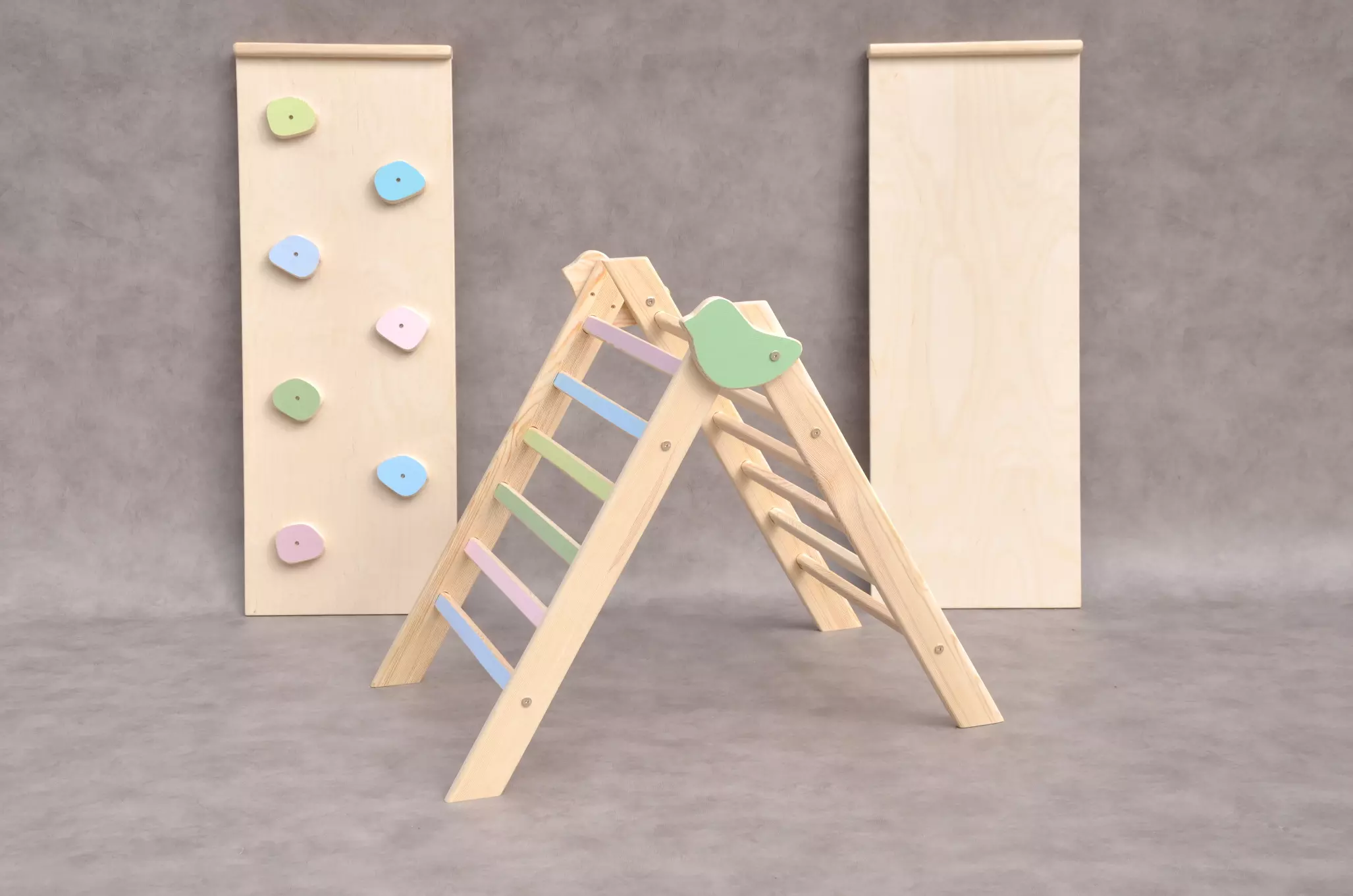 Pikler triangle by Barin Toys - Tiny Bird Montessori baby indoor climbing frame can be recommended as infant birthday gift to promote early development and sufficient activity indoors.